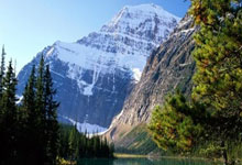 28圈：打疯了！勇士最多领先17分：库里8三分爆砍32分，莫兰特17分.